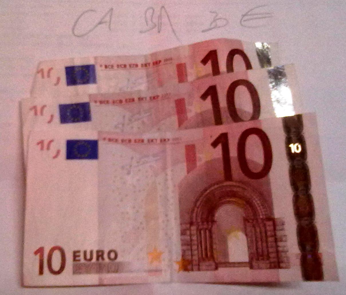 30€ in cash